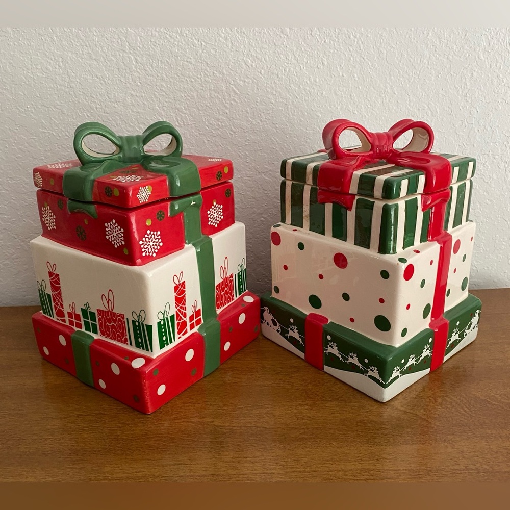 Christmas Cookie Jar Decor Set - Red and Green